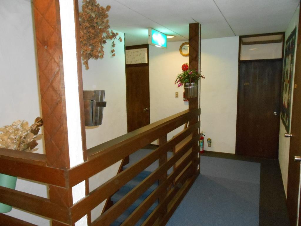Pension Nugget Inn ฮาคุบะ ภายนอก รูปภาพ