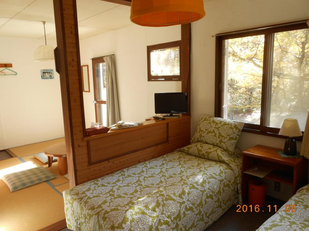 Pension Nugget Inn ฮาคุบะ ภายนอก รูปภาพ