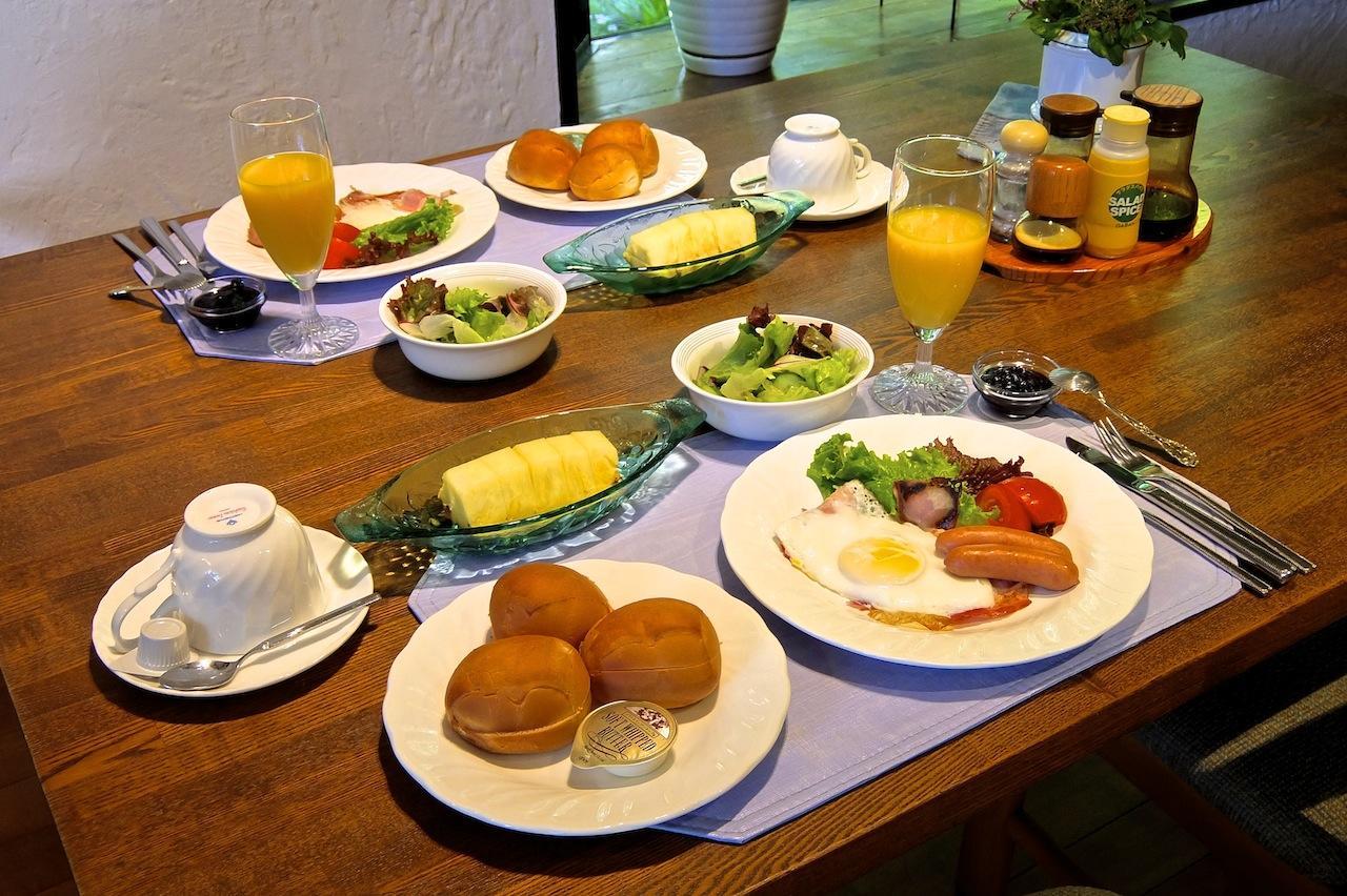 Pension Nugget Inn ฮาคุบะ ภายนอก รูปภาพ